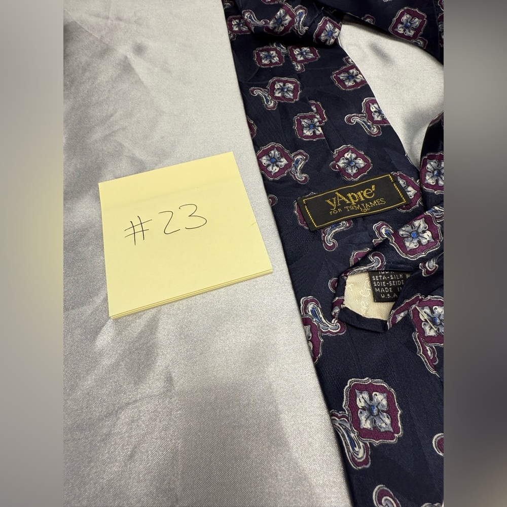yApré for Tom James Vintage Men’s Navy Pattered Neck Tie 100% Silk - Picture 4 of 4